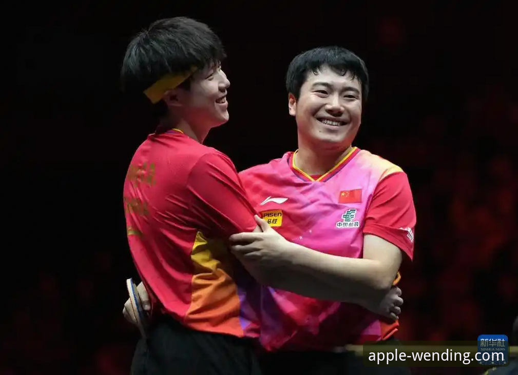 世乒赛小组赛最新动态：中国男乒3-0完胜英格兰，林诗栋王楚钦梁靖崑齐发力